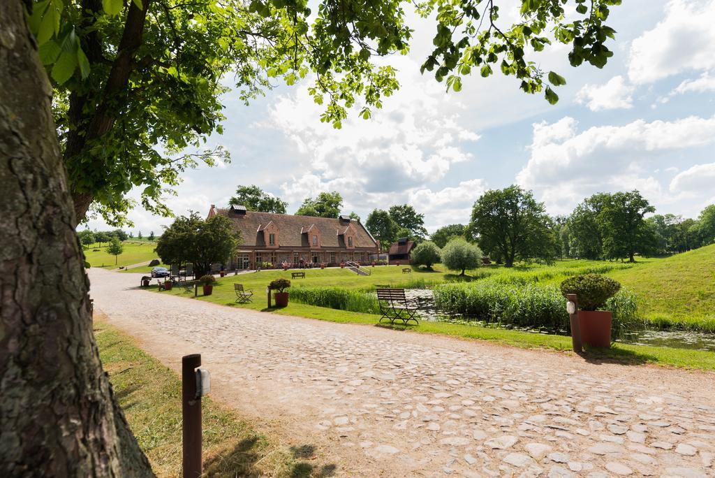Hotel Schloss & Gut Ulrichshusen Екстер'єр фото